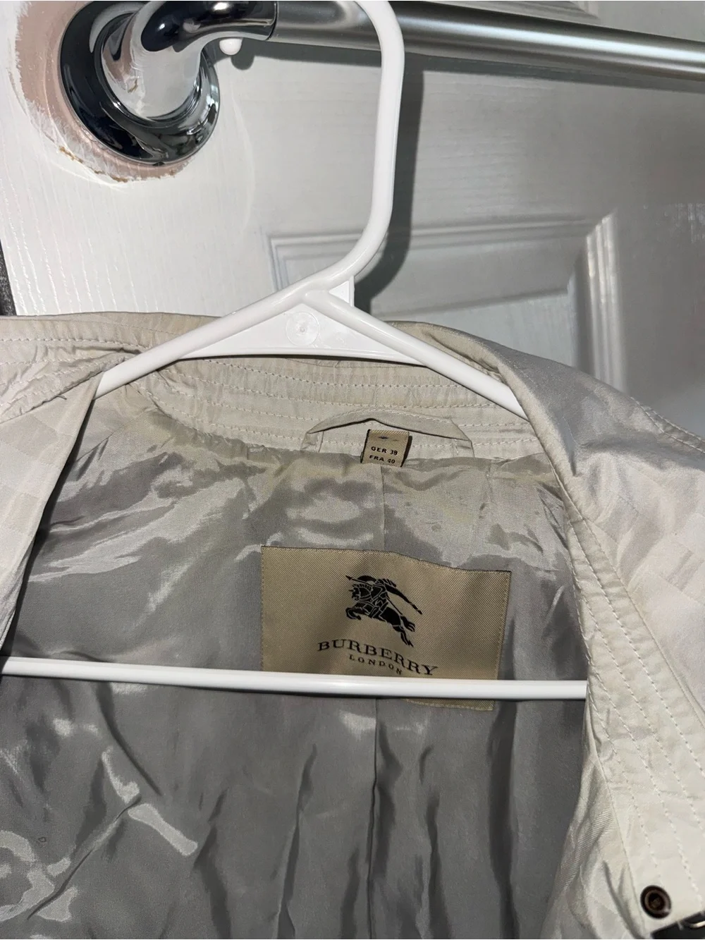 Burberry Light Gray Double-Breasted Trench Coat - Picture 5 of 15